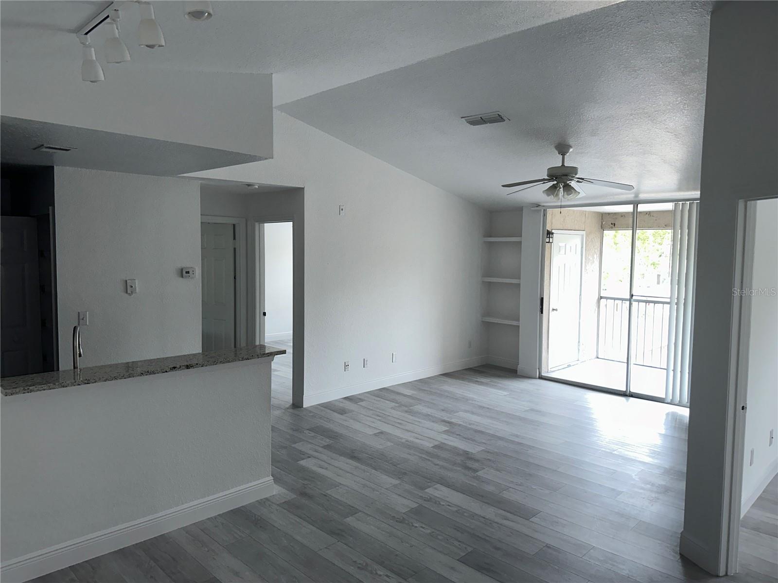 SANDLAKE PRIVATE RESIDENCES BL - Residential Lease