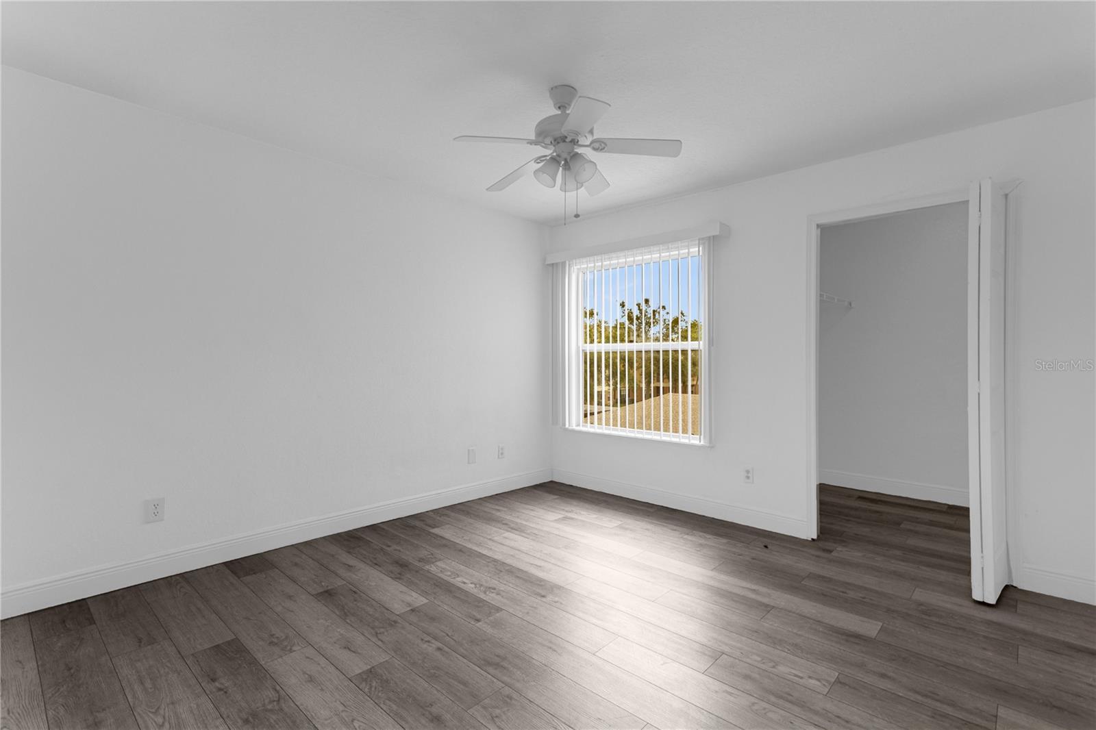 SANDLAKE PRIVATE RESIDENCES BL - Residential Lease