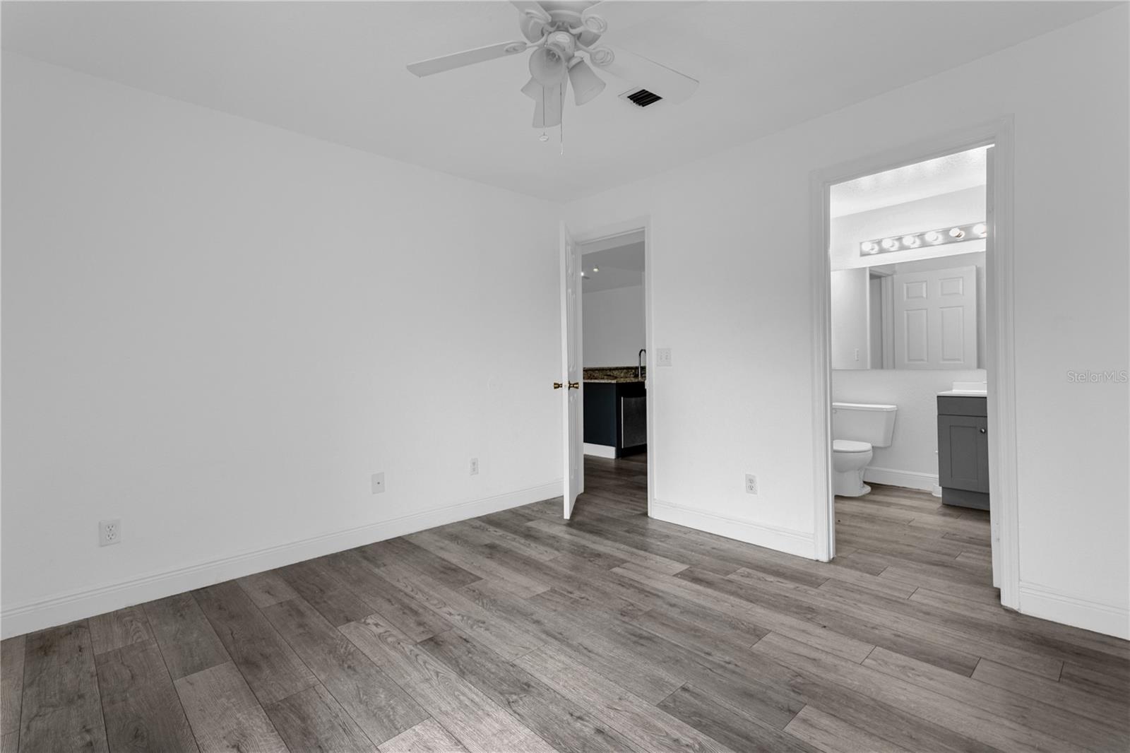 SANDLAKE PRIVATE RESIDENCES BL - Residential Lease