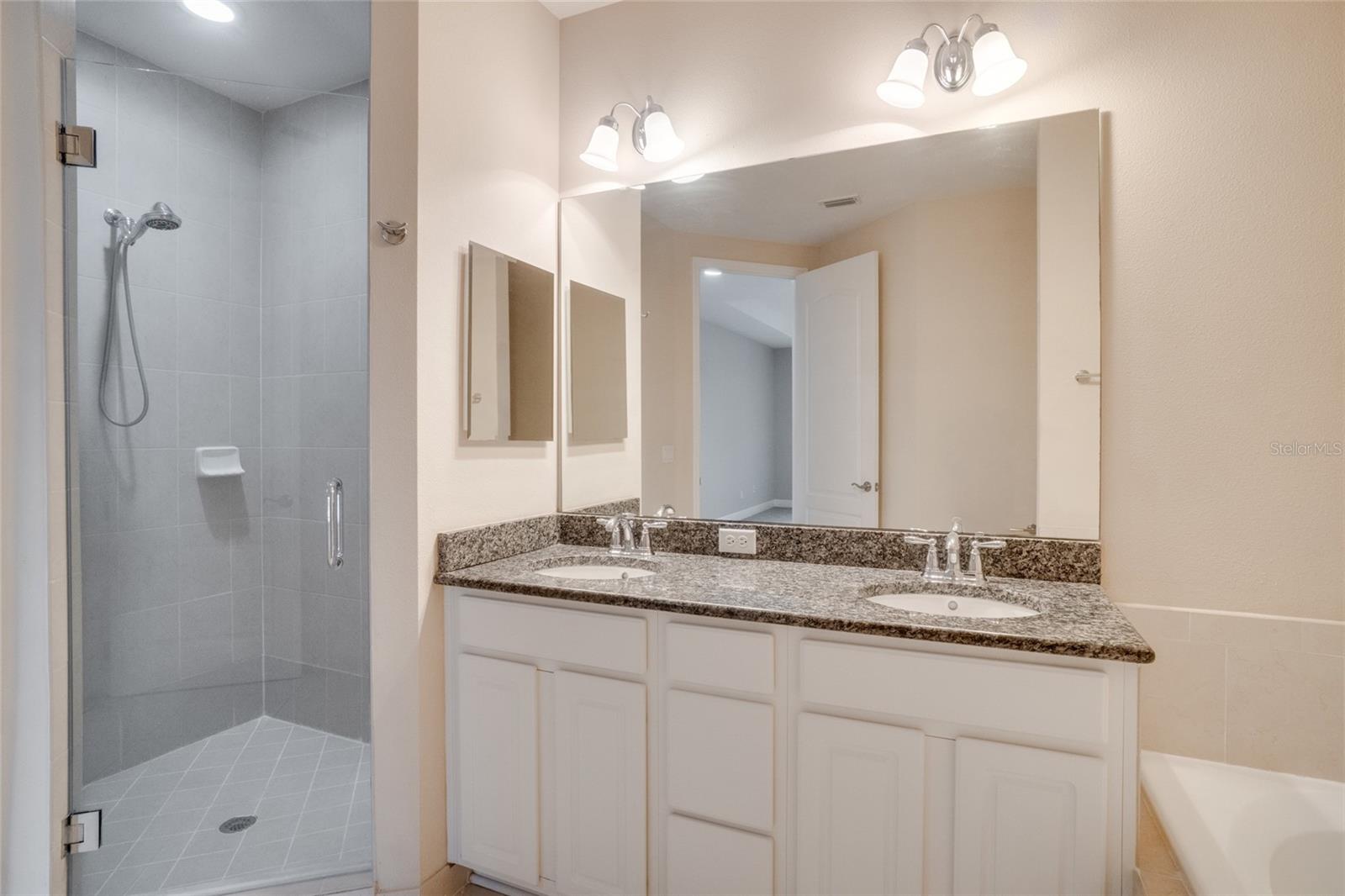 EAGLE CRK PH 1C VILLAGE E - Residential