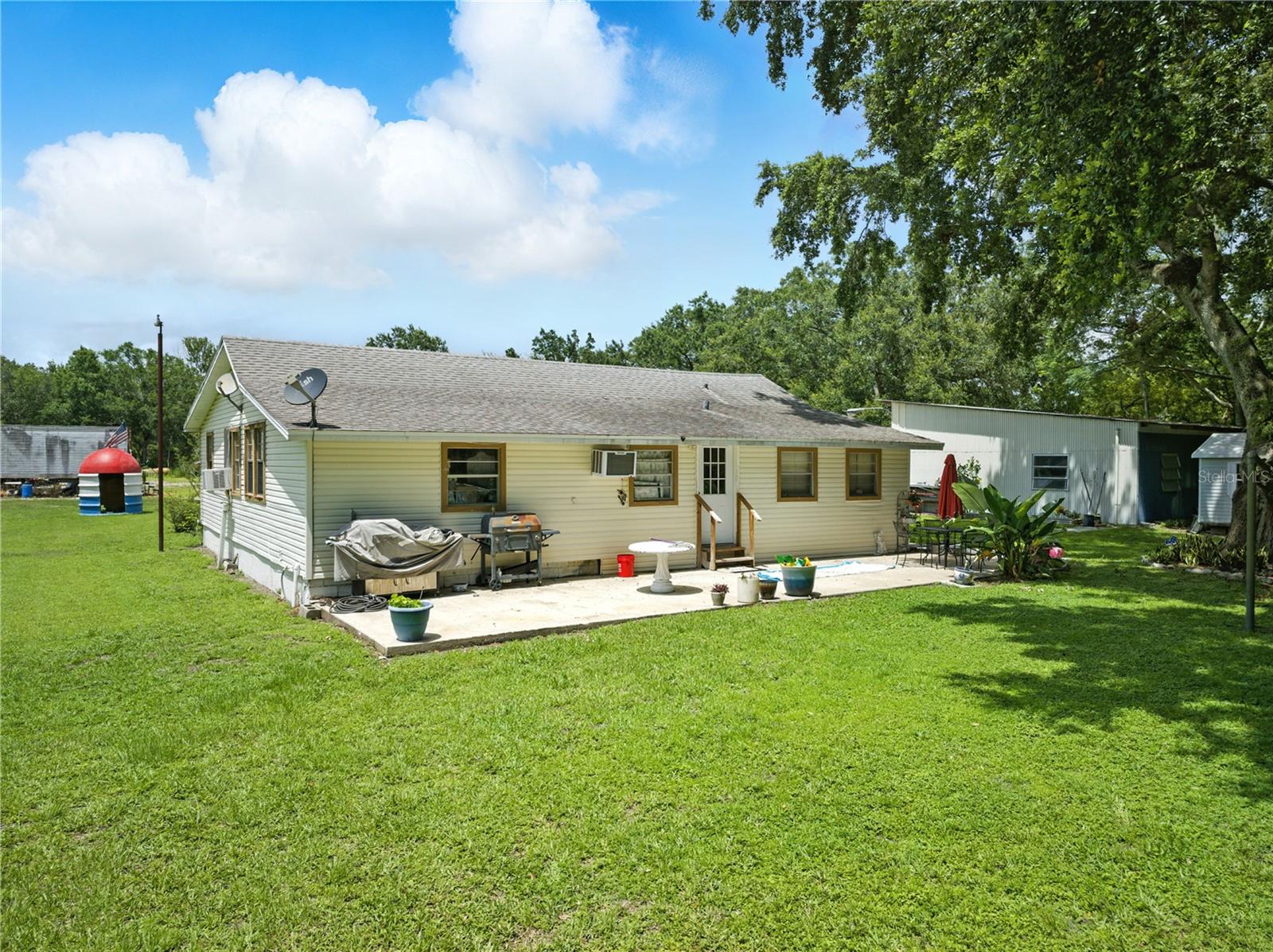 ACREAGE & UNREC - Commercial Sale