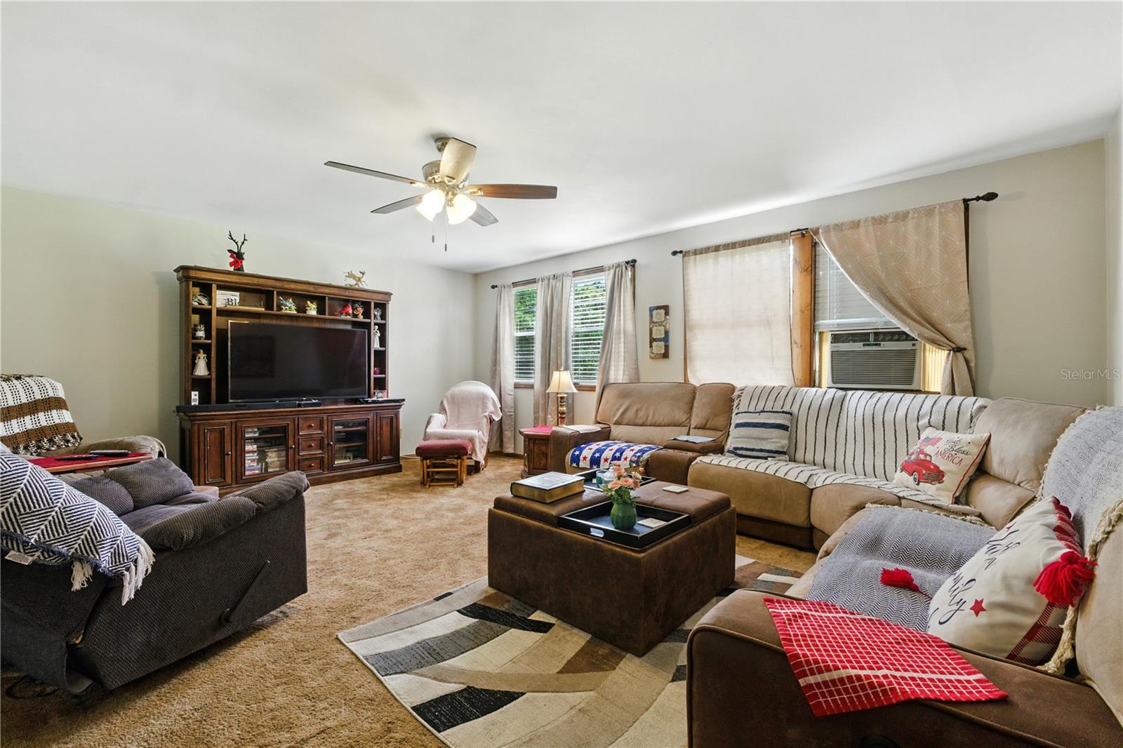 ACREAGE & UNREC - Commercial Sale