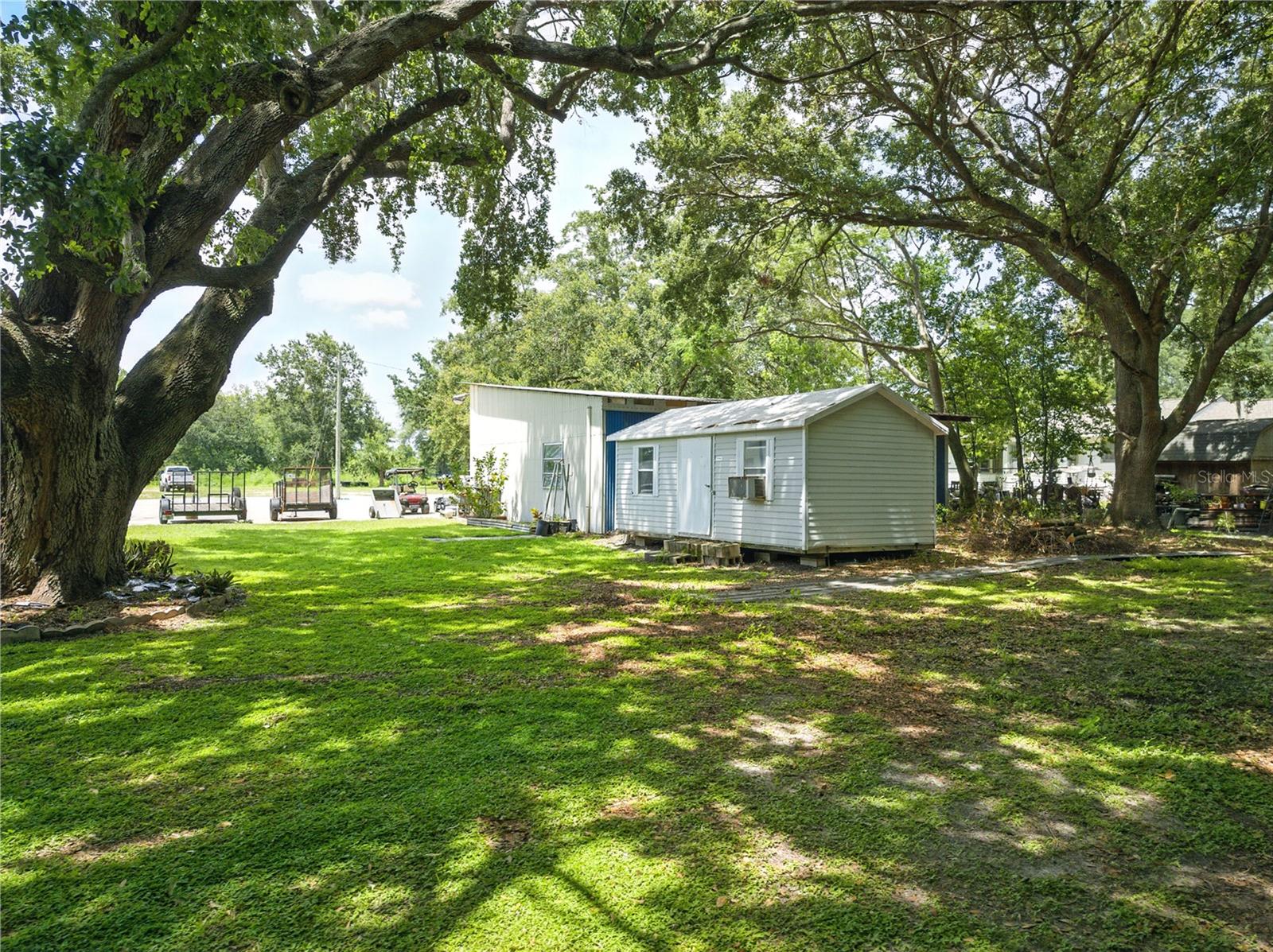 ACREAGE & UNREC - Commercial Sale