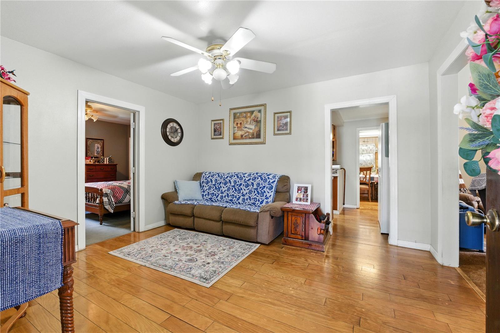 ACREAGE & UNREC - Commercial Sale