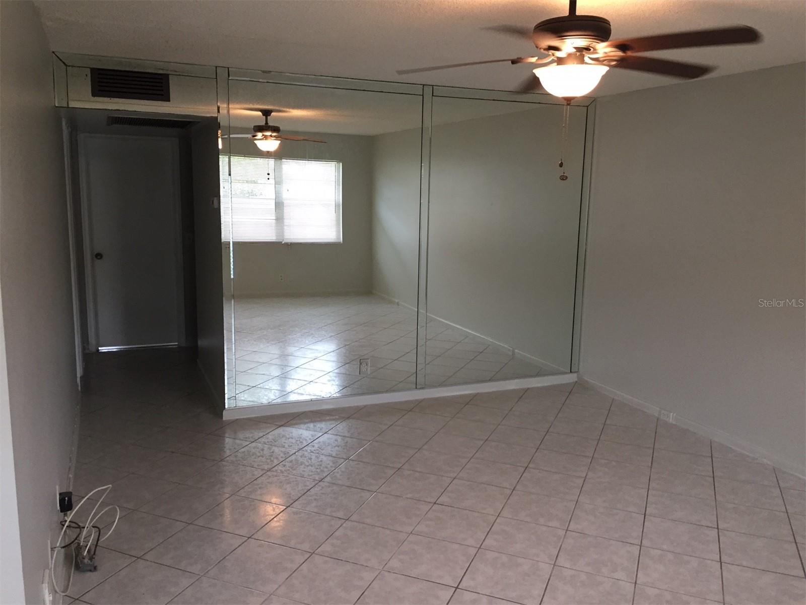182 MARKHAM I 182
