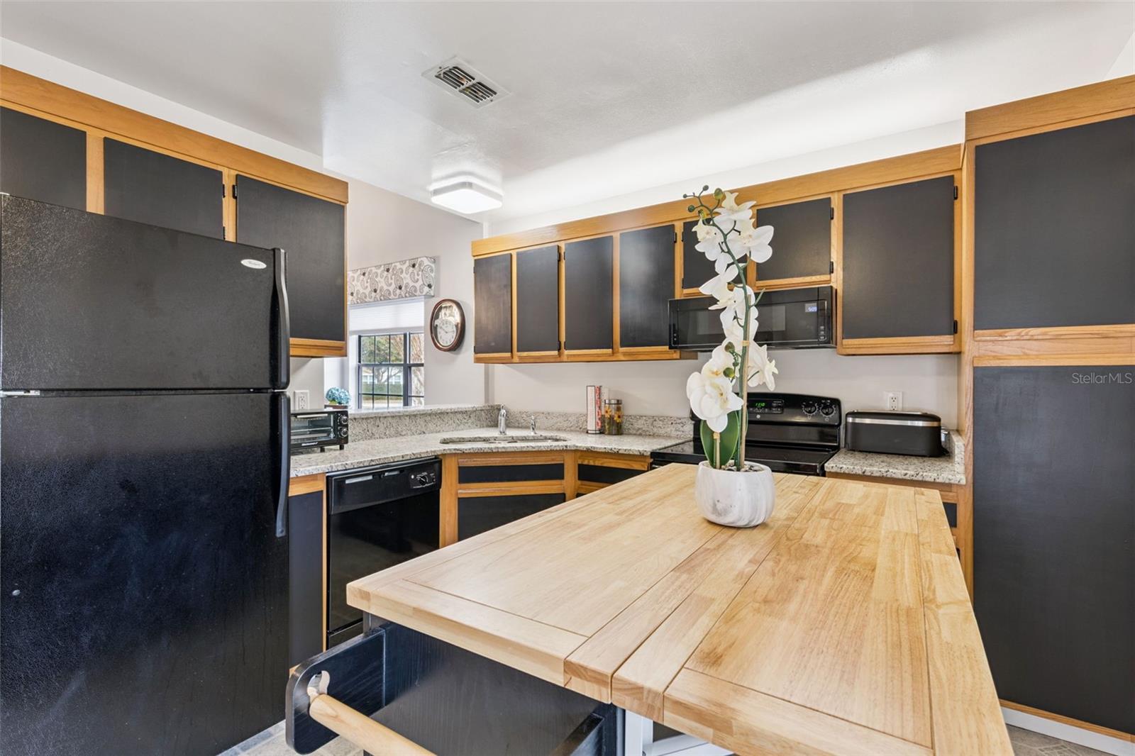 GREENBROOK VILLAS AT ERROL ESTS CONDO 1 - Residential