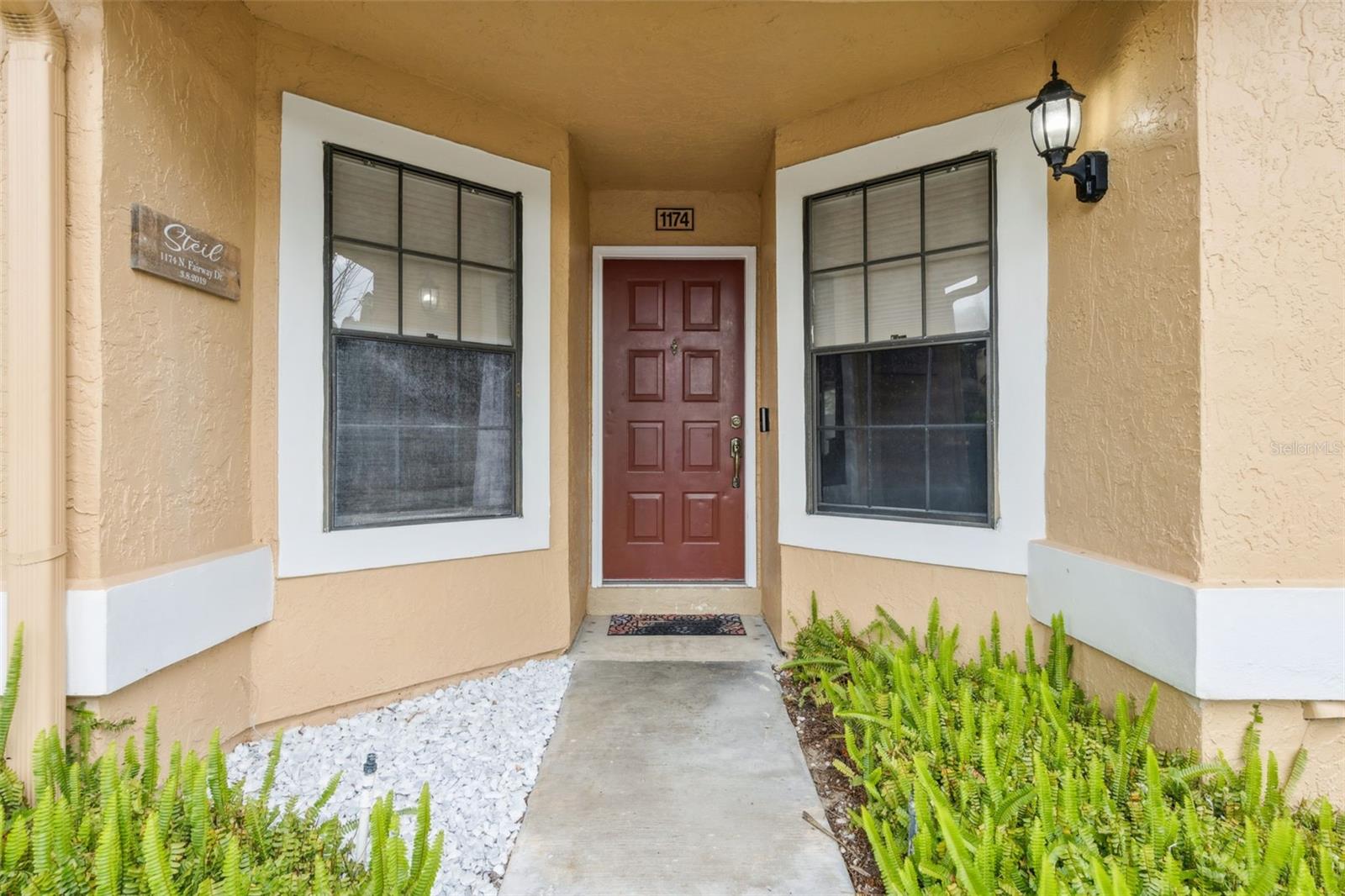 1174 N FAIRWAY DR 1174