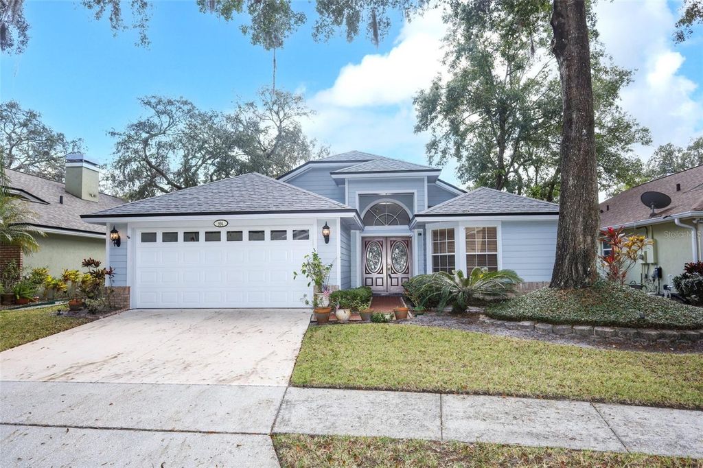Photo of 994 Piedmont Oaks Drive, Apopka, FL 32703 (MLS # O6369150)