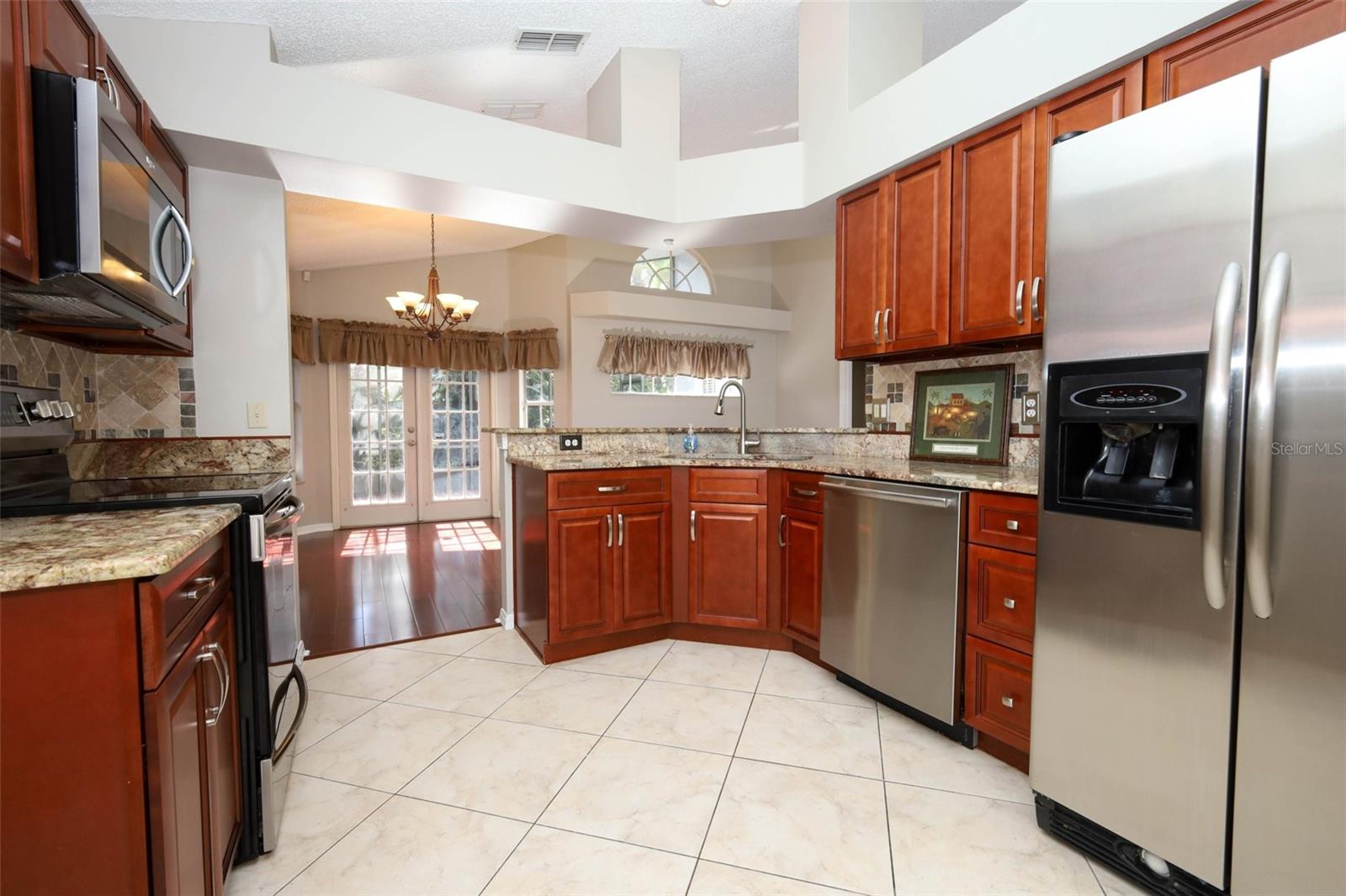 OAKS WEKIWA - Residential