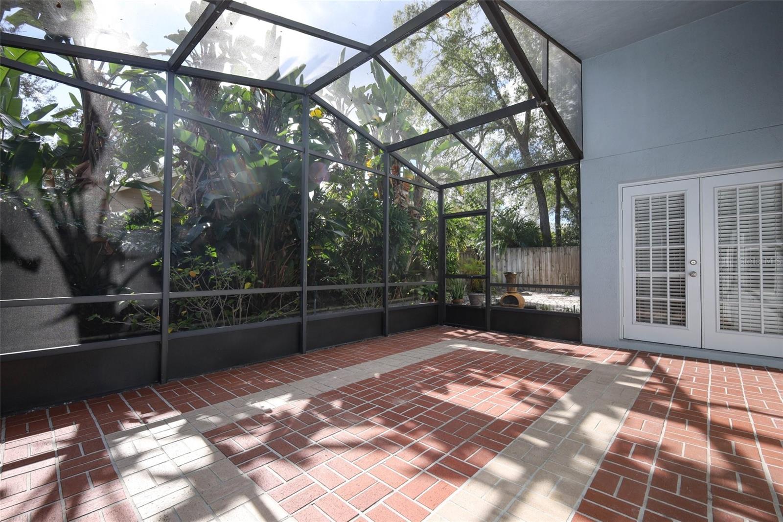 OAKS WEKIWA - Residential