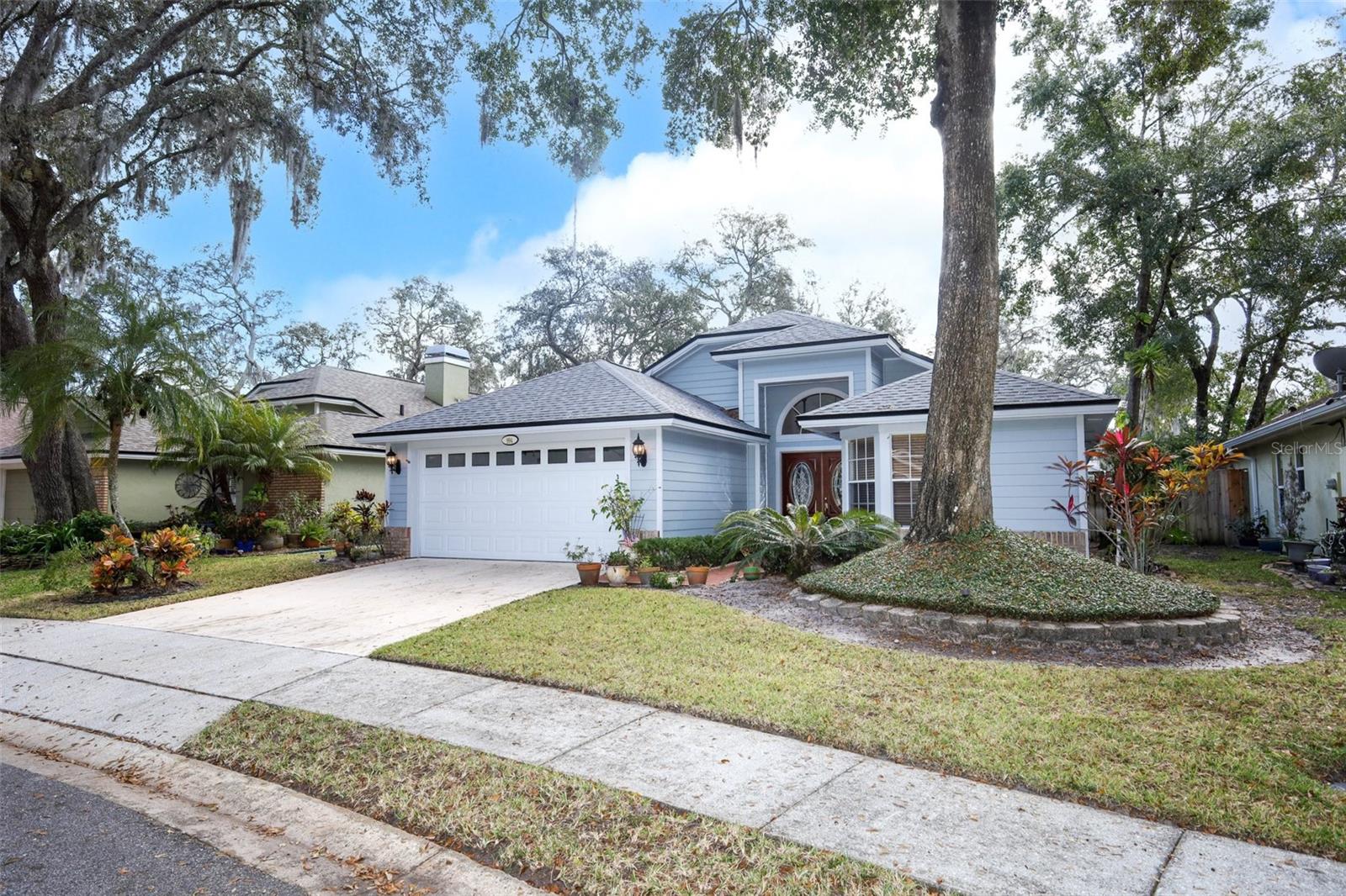 OAKS WEKIWA - Residential