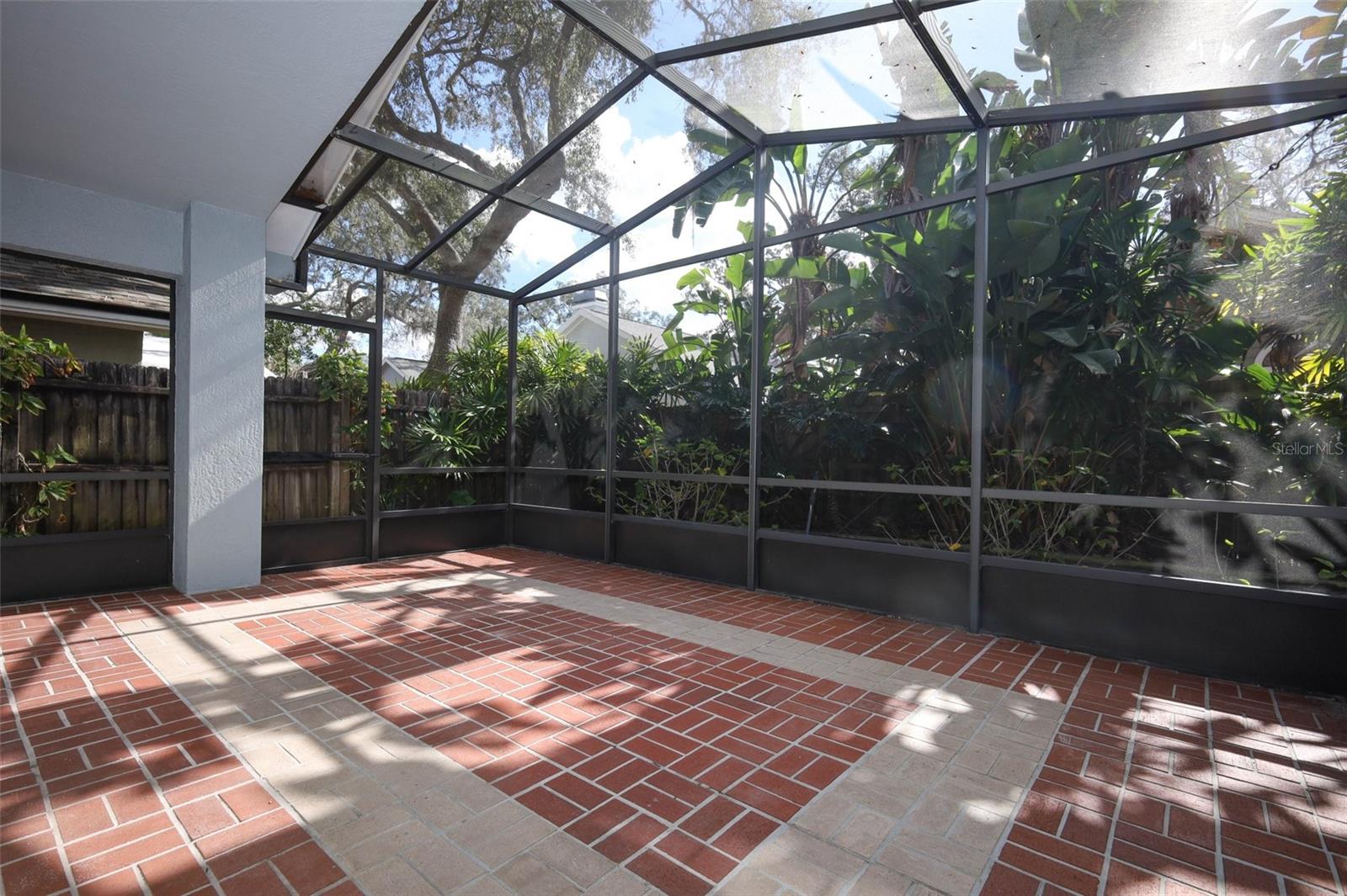 OAKS WEKIWA - Residential