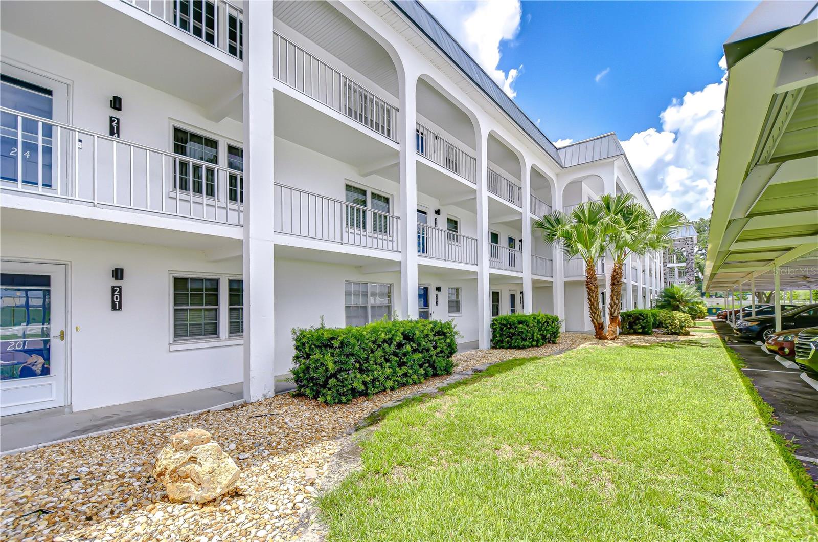 ZEPHYR ESTATES - Residential