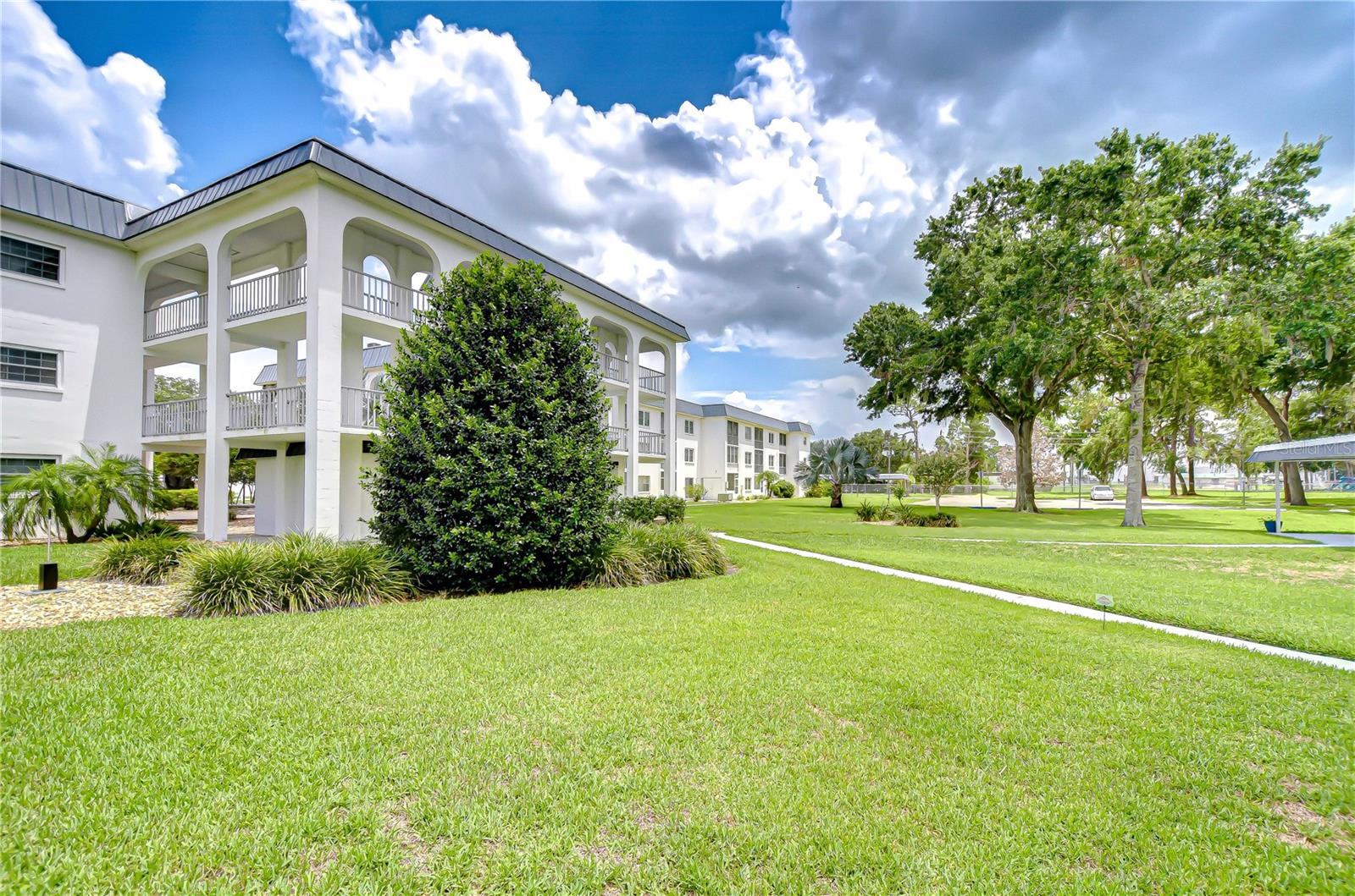 ZEPHYR ESTATES - Residential