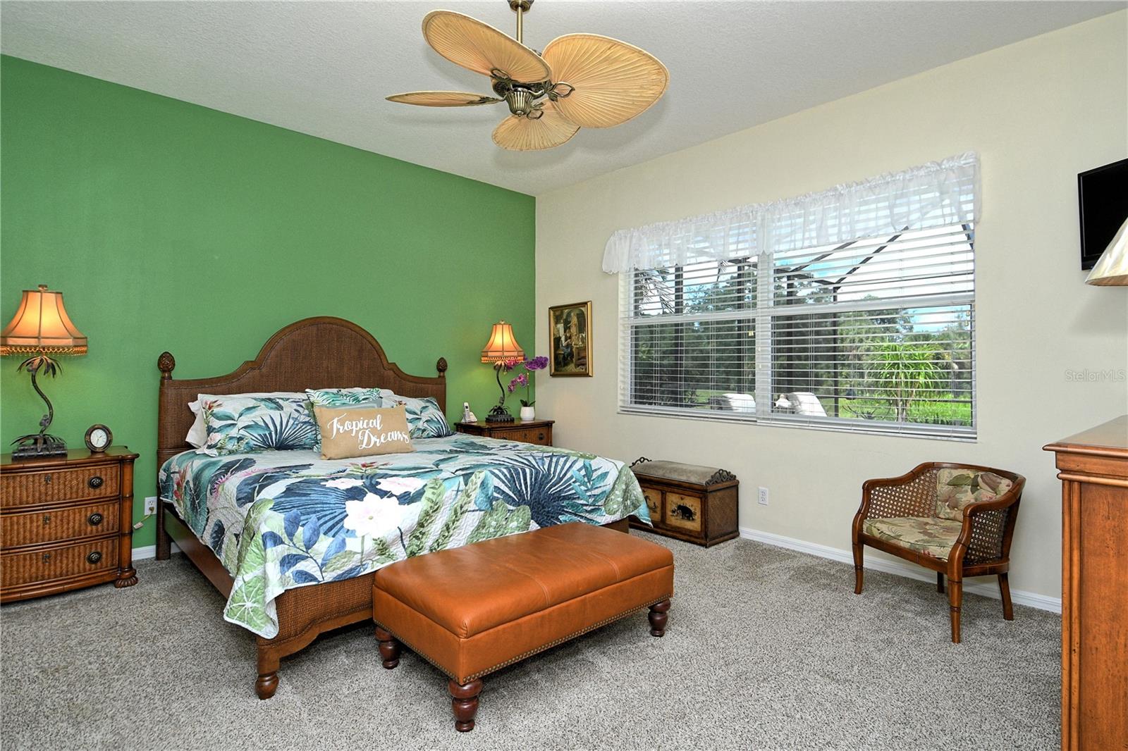 HERITAGE OAKS GOLF & COUNTRY CLUB - Residential