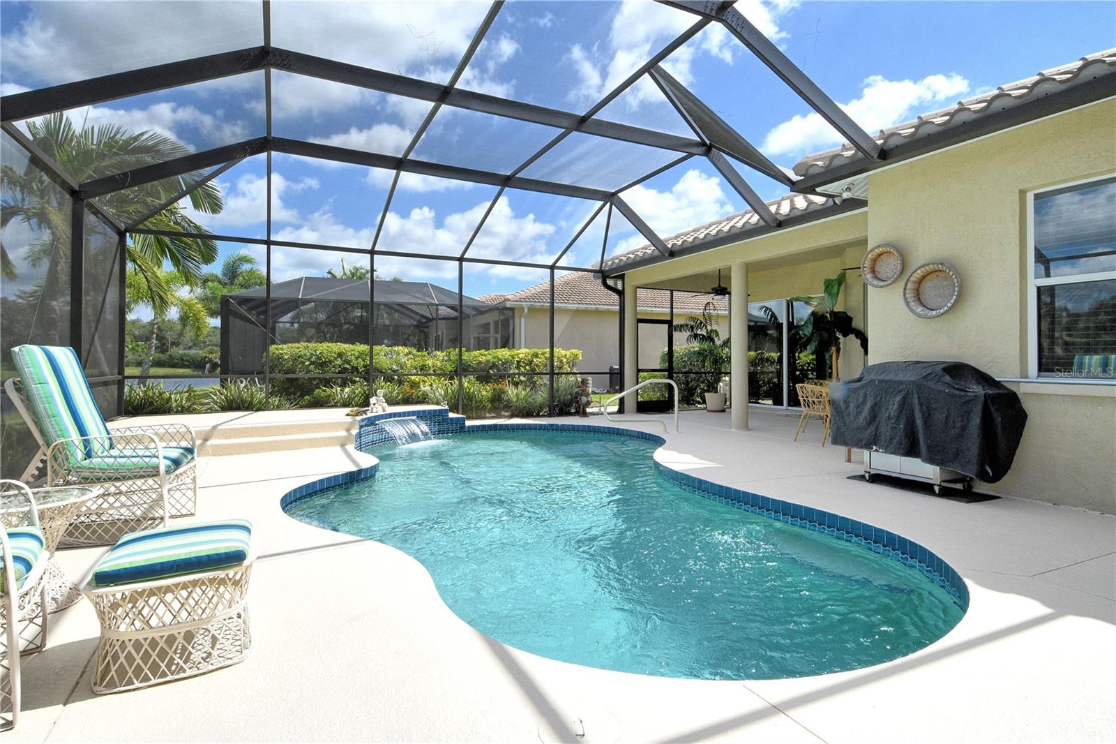 HERITAGE OAKS GOLF & COUNTRY CLUB - Residential