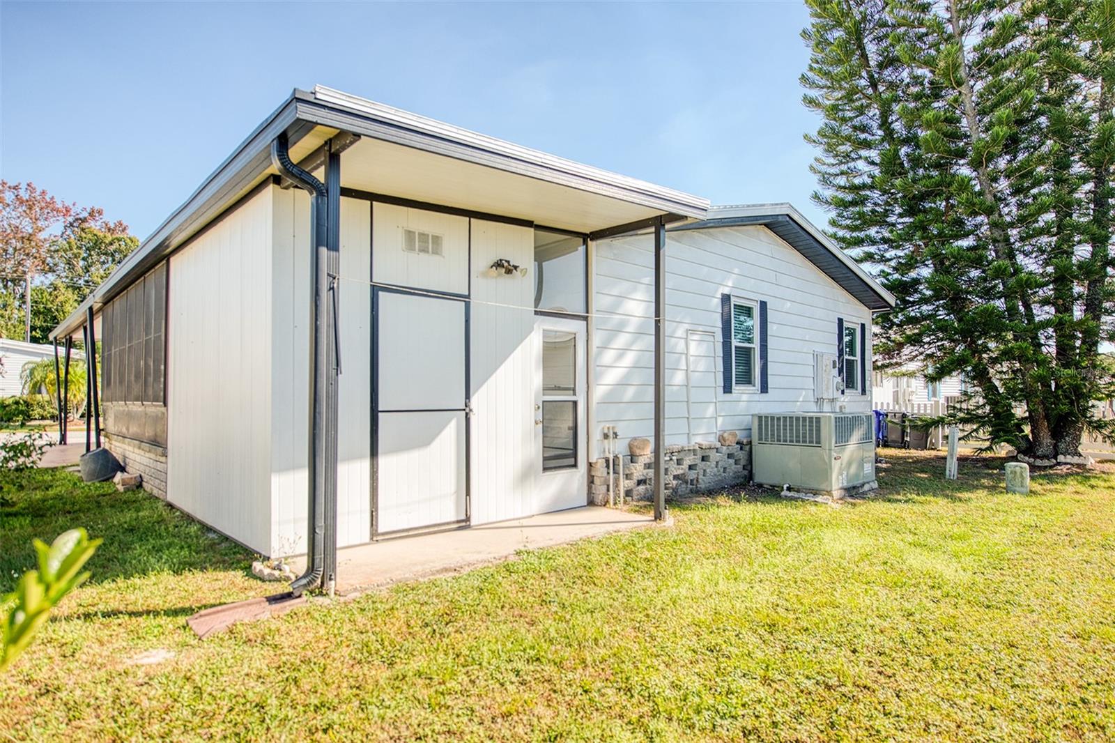 GULL-AIRE VILLAGE - Residential