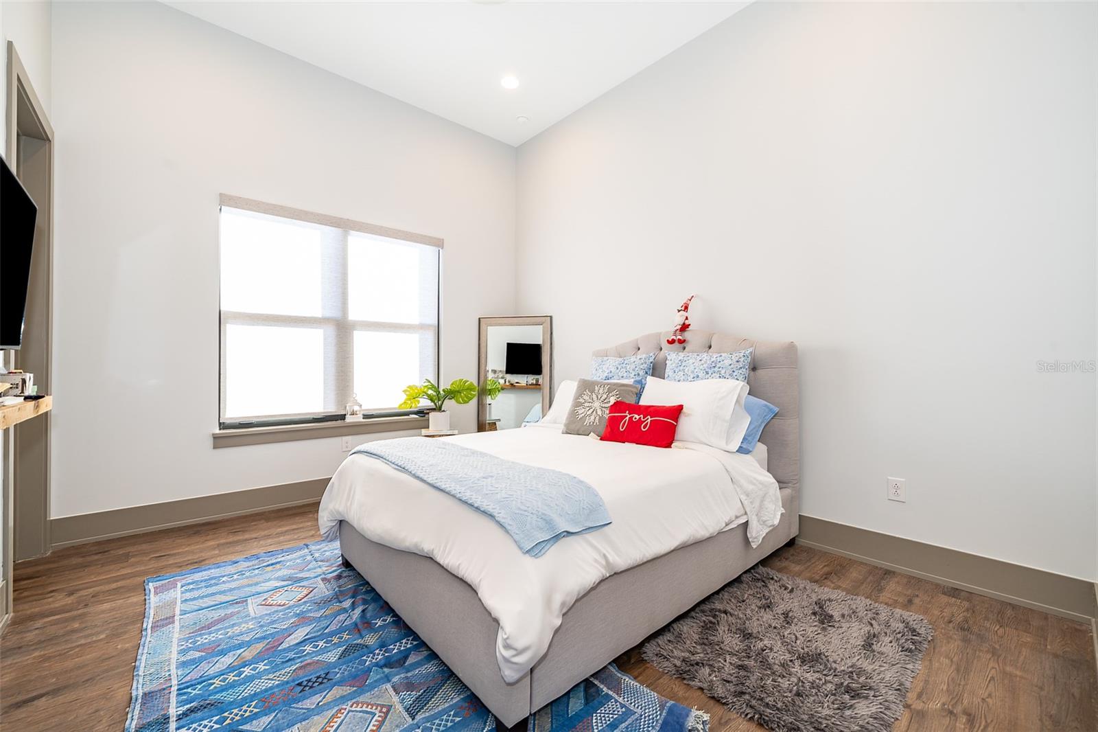 BELLA COLLINA SUB - Residential