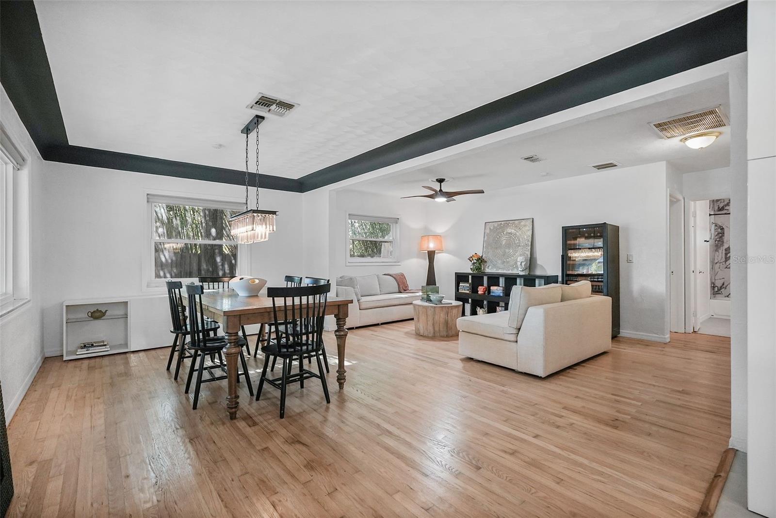 3027 BURLINGTON AVENUE N