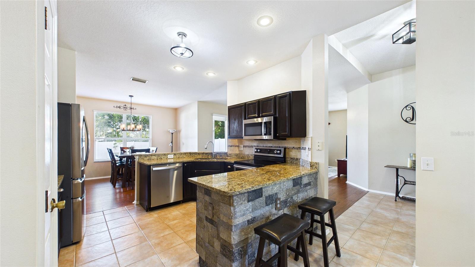 4021 3RD AVENUE E, BRADENTON, FL, 34208 1 4021 3RD AVENUE E