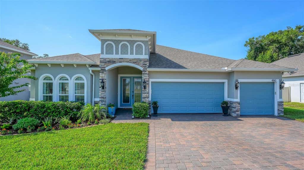 Photo of 480 Avila Place, Howey In The Hills, FL 34737 (MLS # G5116427)