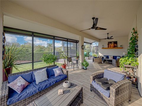 A home in LAKE WALES