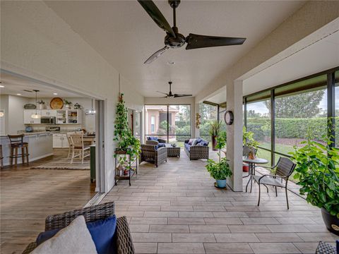 A home in LAKE WALES