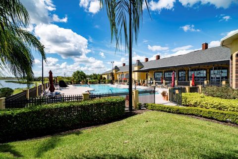 A home in LAKE WALES