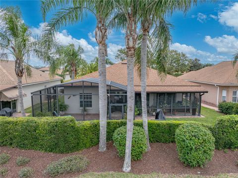 A home in LAKE WALES