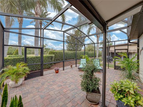 A home in LAKE WALES