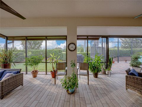 A home in LAKE WALES