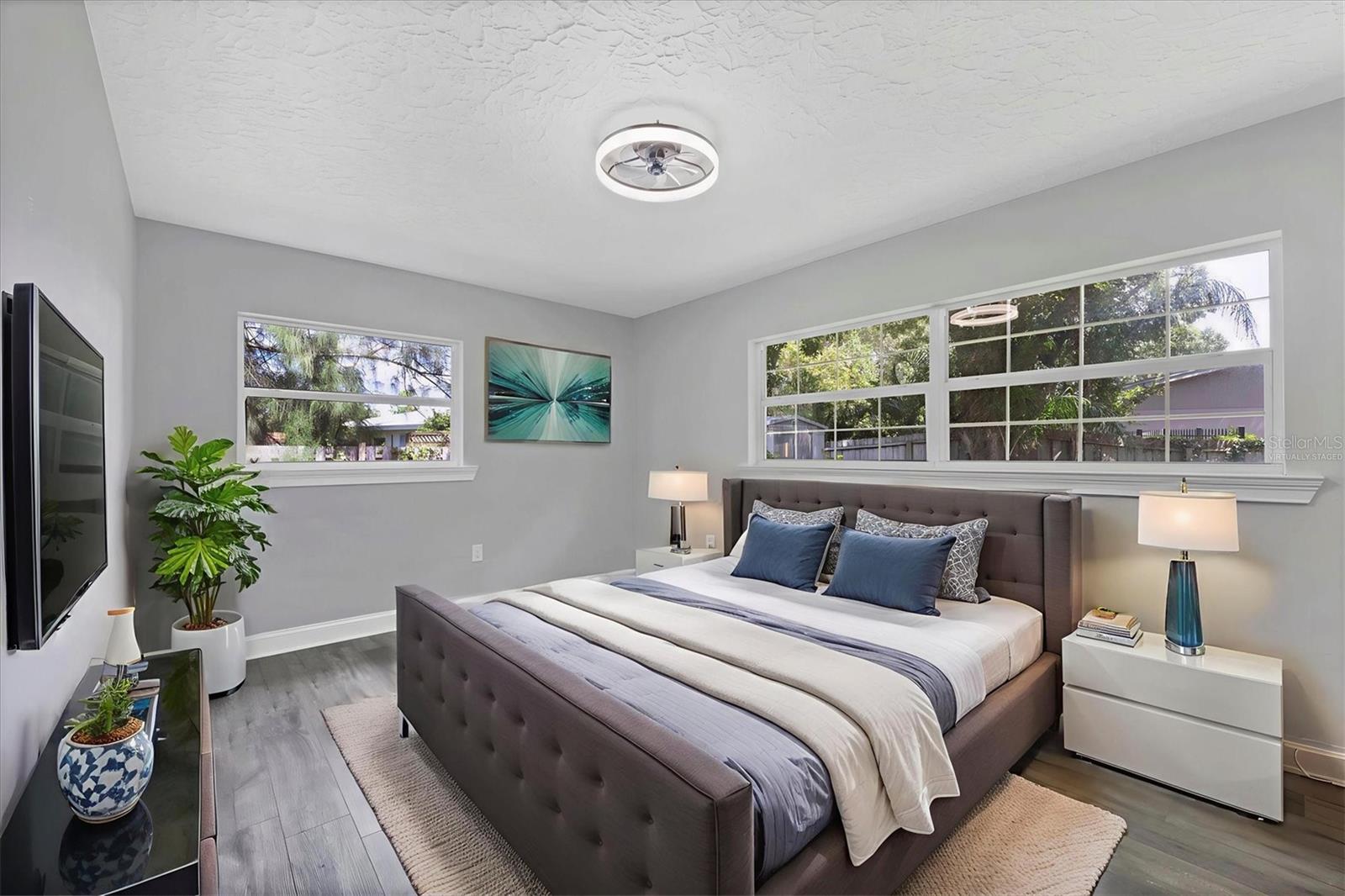 SOUTH GATE UNIT 25 - Residential