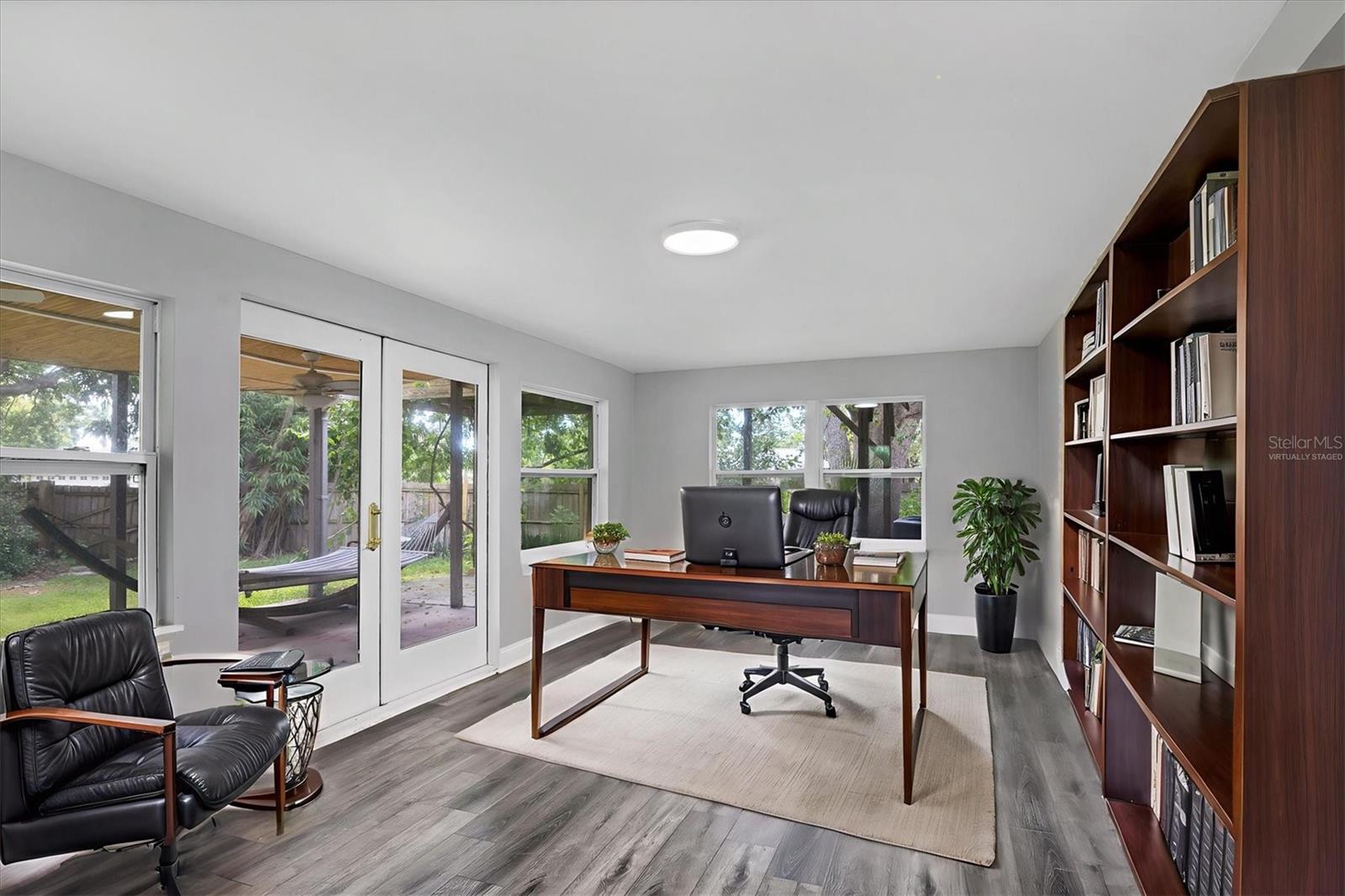 SOUTH GATE UNIT 25 - Residential