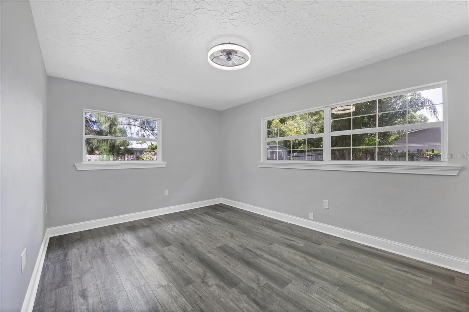 SOUTH GATE UNIT 25 - Residential