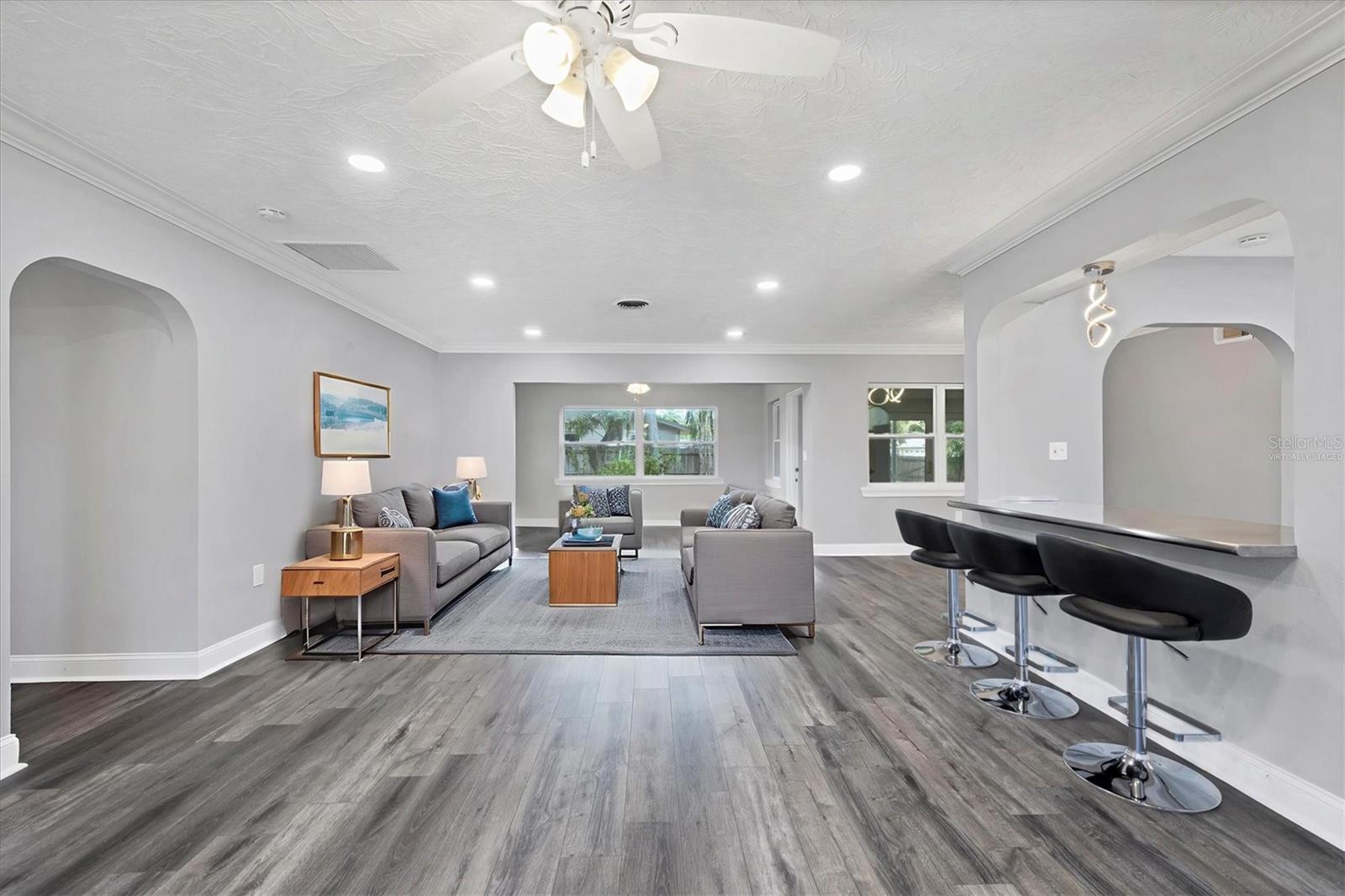 SOUTH GATE UNIT 25 - Residential