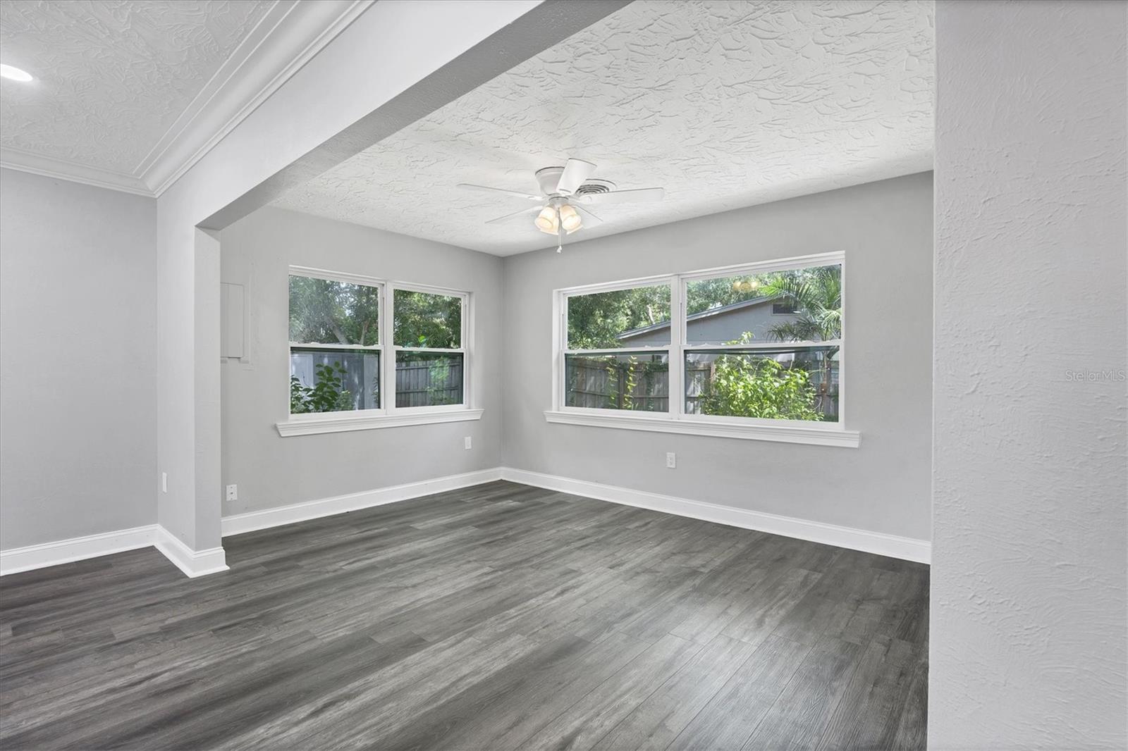 SOUTH GATE UNIT 25 - Residential