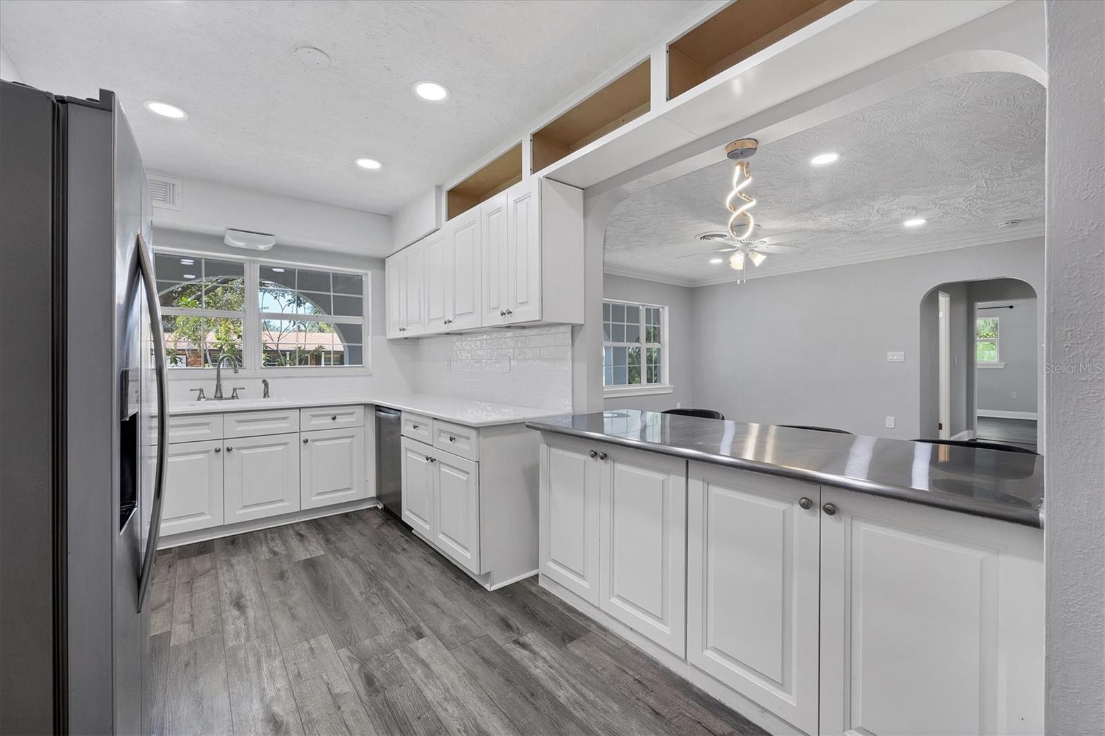 SOUTH GATE UNIT 25 - Residential