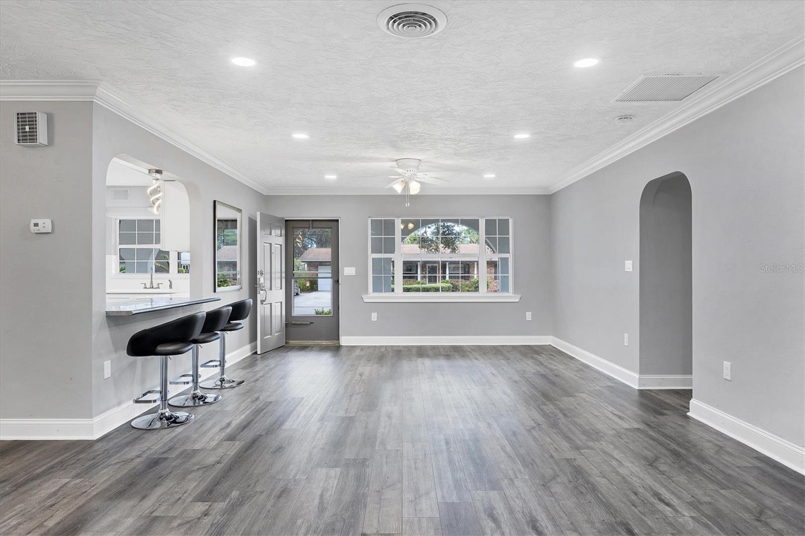 SOUTH GATE UNIT 25 - Residential