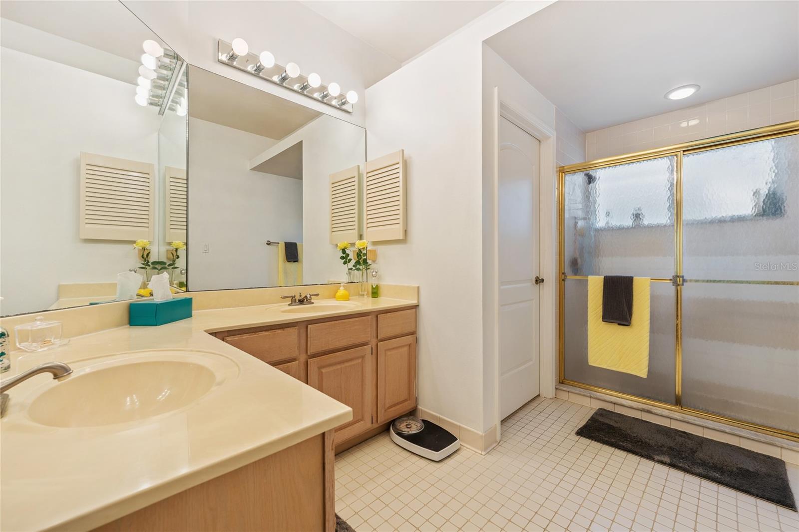 PARKVIEW POINTE - Residential