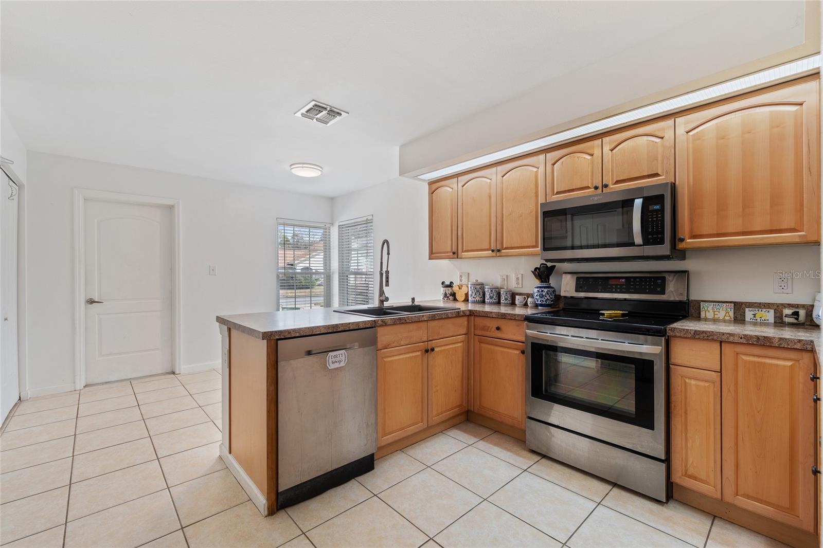 PARKVIEW POINTE - Residential