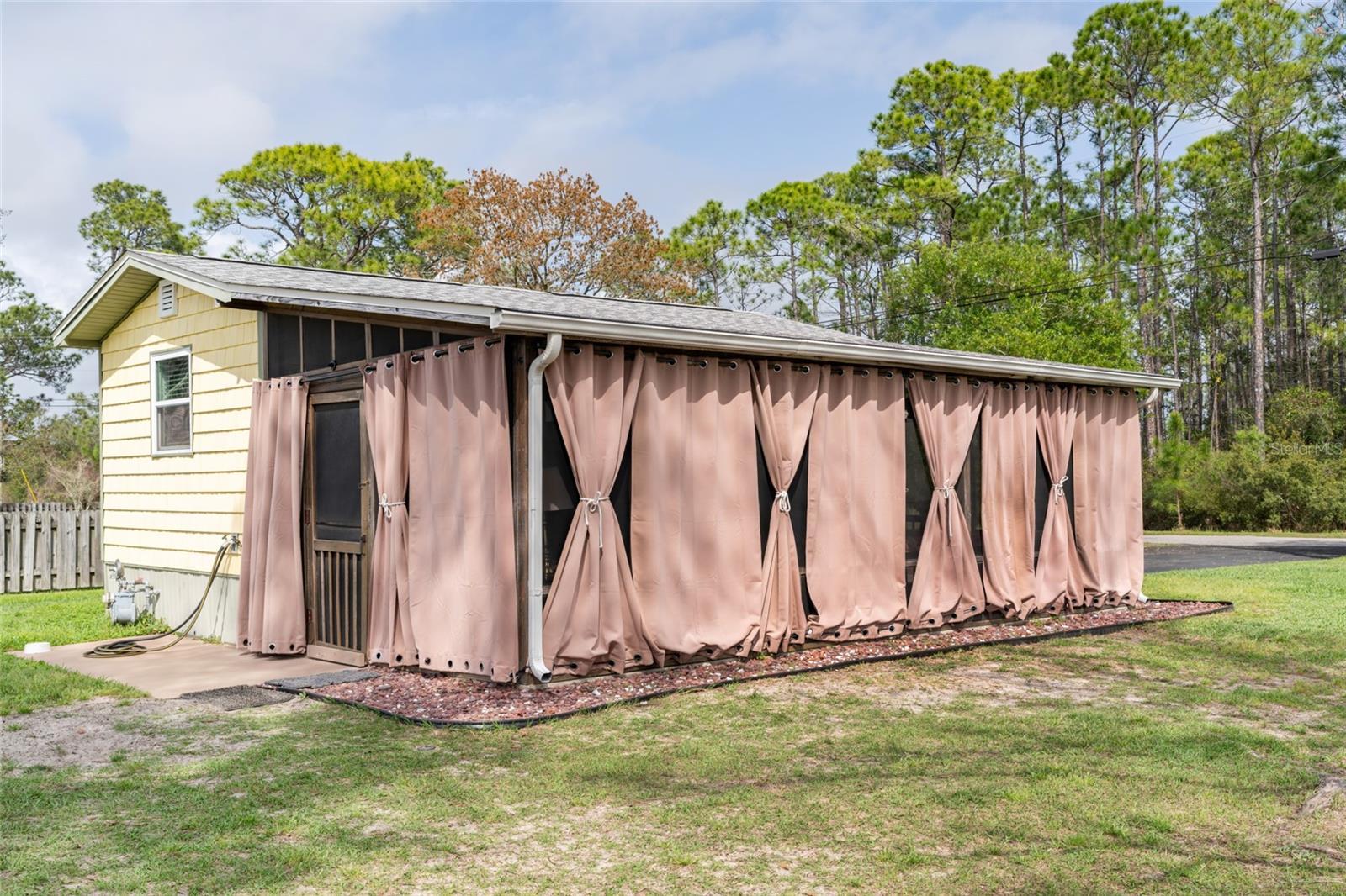 GULF BEACH BEACH HEIGHTS SEC E - Residential