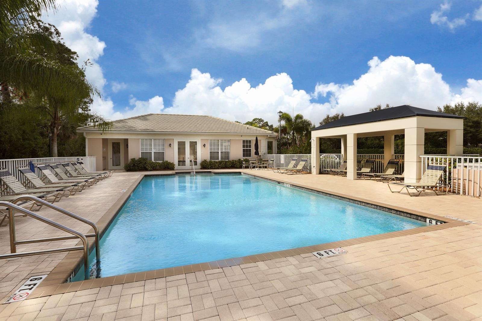 HAMPTON MEWS ST ANDREWS EAST AT PLANTATON - Residential