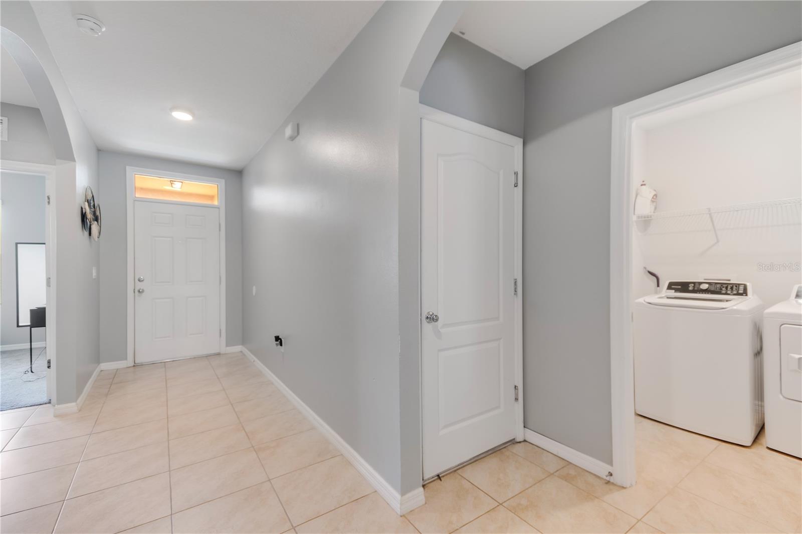 984 CHANLER DRIVE