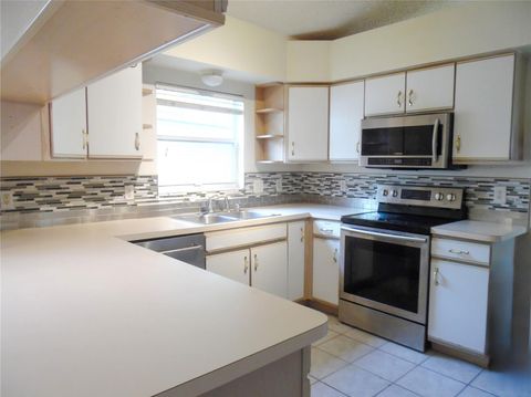 Tiny photo for 24947 Cranes Roost Circle, Leesburg, FL 34748 (MLS # G5112244)
