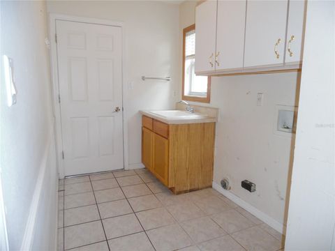 Tiny photo for 24947 Cranes Roost Circle, Leesburg, FL 34748 (MLS # G5112244)