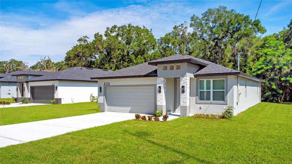 Photo of 435 E 13th Street, Apopka, FL 32703 (MLS # O6437794)