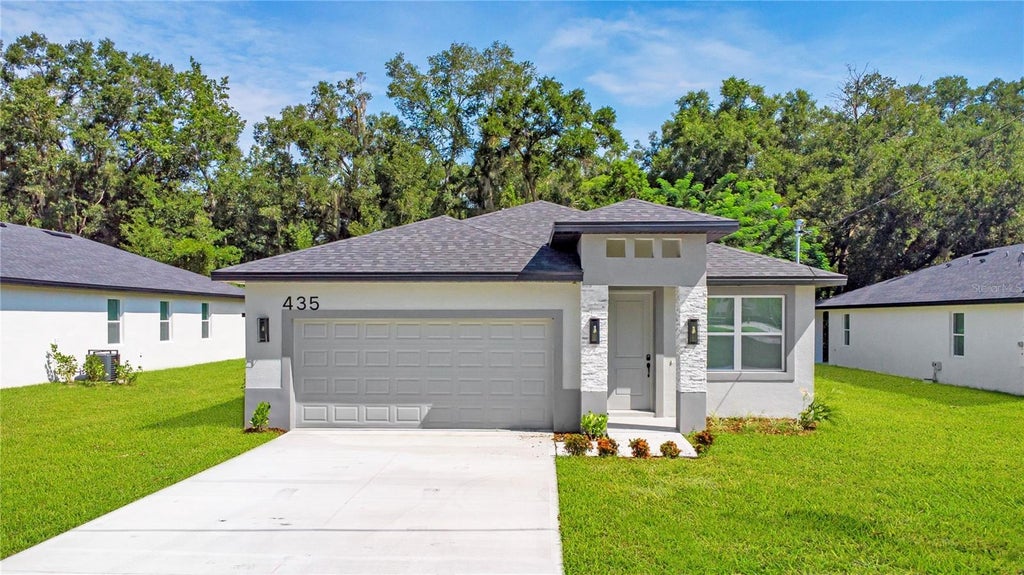 Photo of 435 E 13th Street, Apopka, FL 32703 (MLS # O6437794)