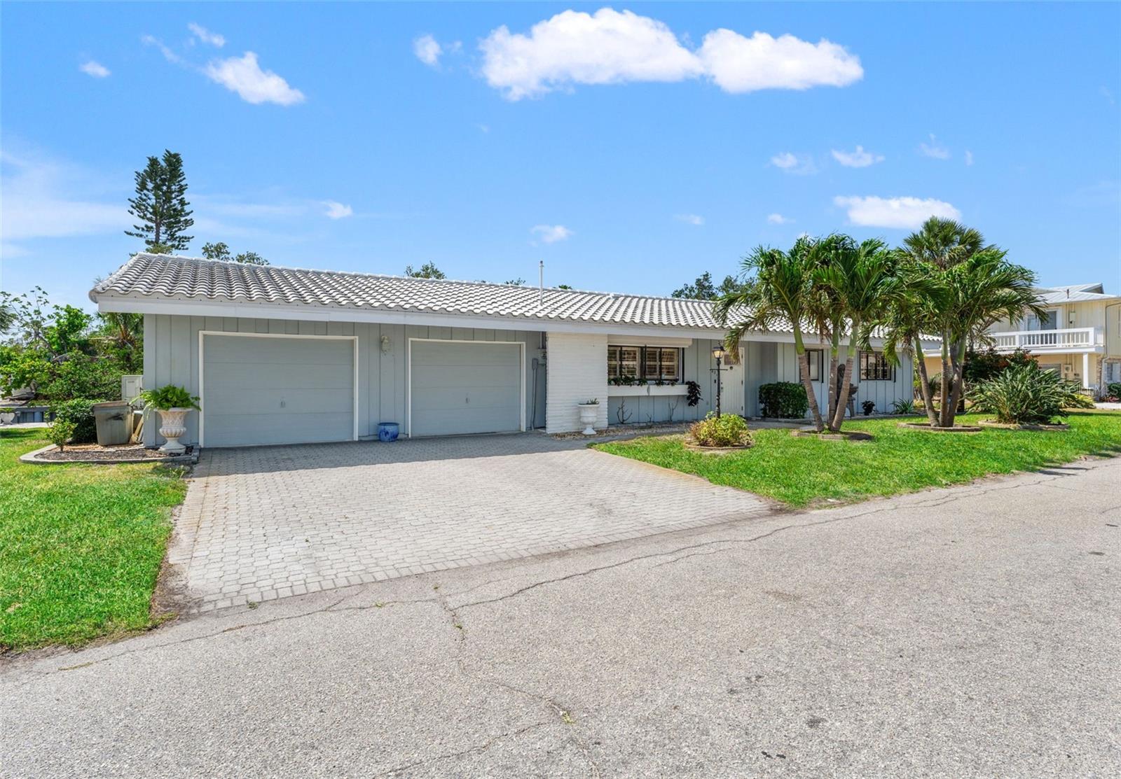LONGBOAT KEY - Residential