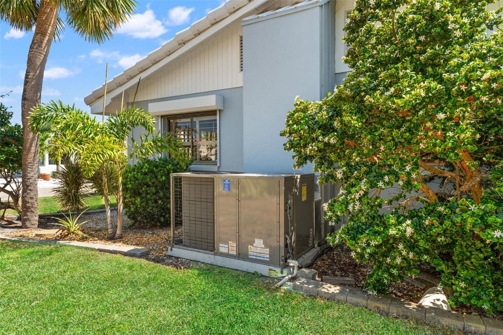 LONGBOAT KEY - Residential