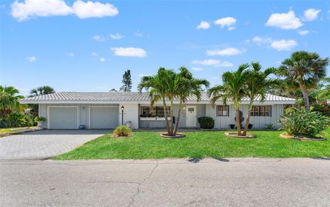 Photo of 636 Tarawitt Drive, Longboat Key, FL 34228 (MLS # TB8368182) Photo of 636 Tarawitt Drive, Longboat Key, FL 34228 (MLS # TB8368182)